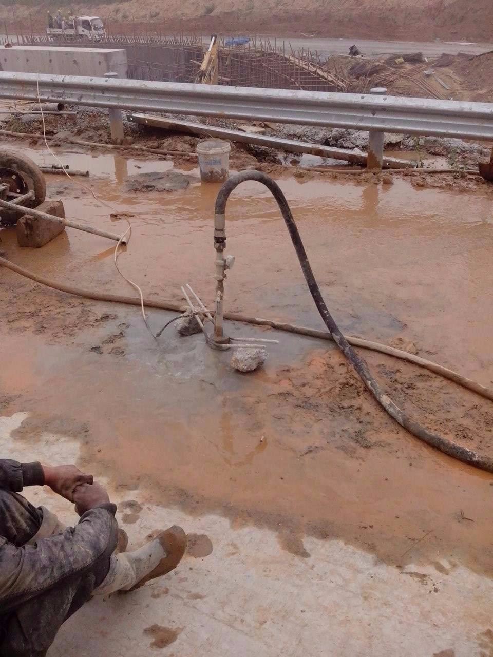 长倘口镇路基压密注浆